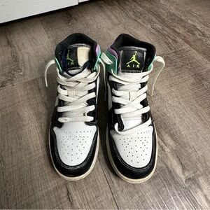 The Air Jordan 1 Mid Pastel Black Toe